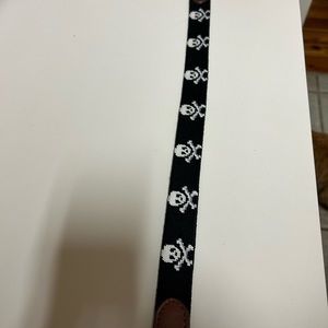 Kids Smathers and Branson Belt in S, like new. Pirate (skull and crossbones)